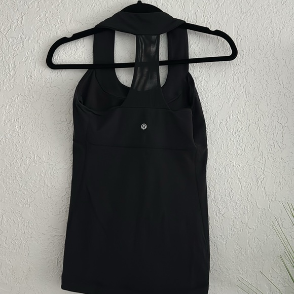 Lululemon Lycra top - Picture 4 of 5